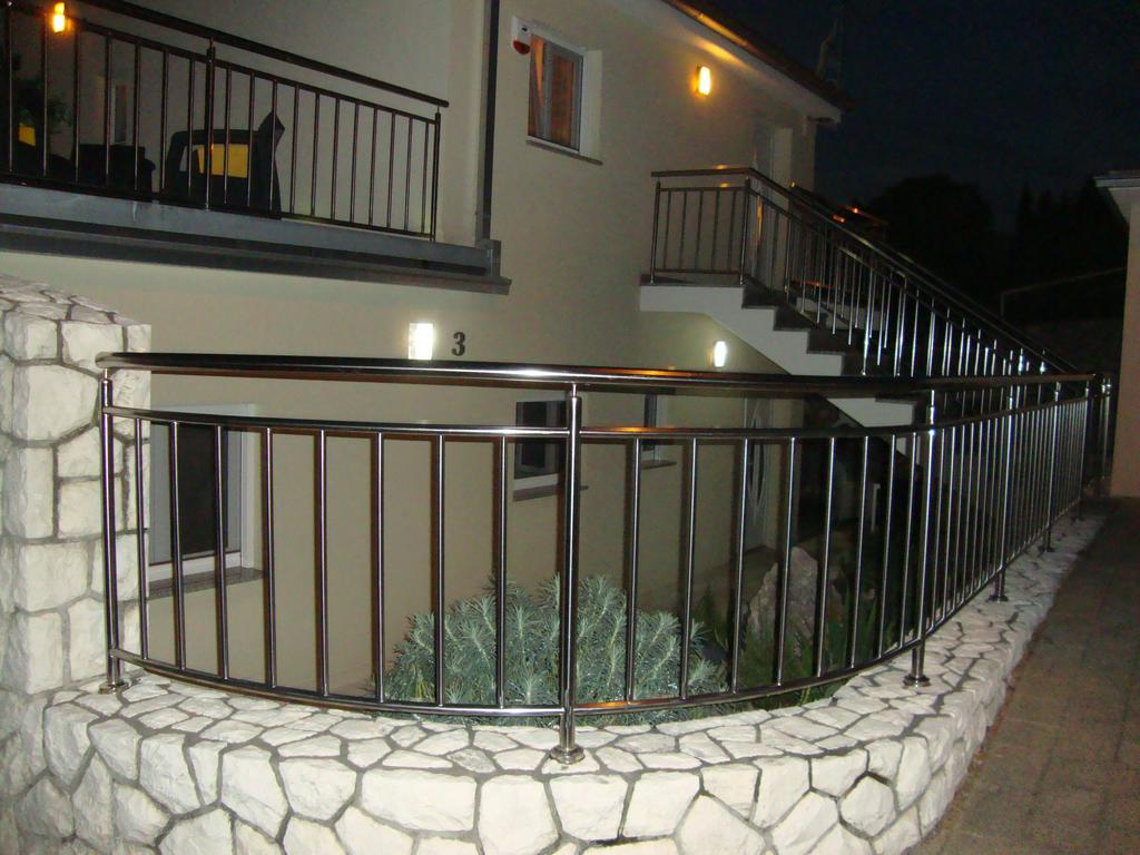 Apartments Ilona Novi Vinodolski Eksteriør bilde