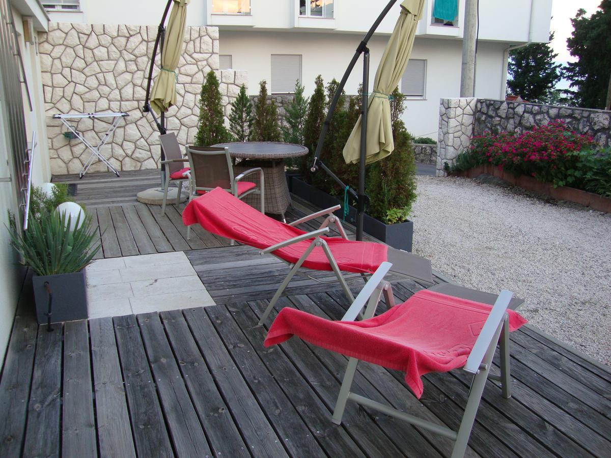 Apartments Ilona Novi Vinodolski Eksteriør bilde
